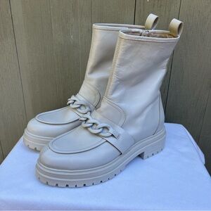 NAPOLEONI Beige Milk Leather‎ Lug Sole Boot Chain Detail US 8/EU 39